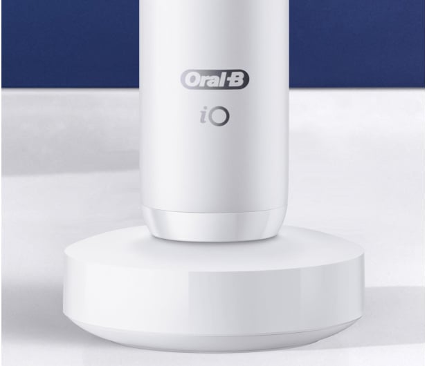 Oral-B Szczoteczka magnetyczna iO8 (biała) - 1037094 - zdjęcie 5